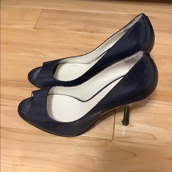 Enzo Anglioni 3.5” inch heels - Picture 3 of 8